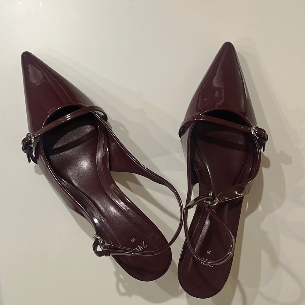 Elegant Burgundy Pointed-Toe Women's Shoes